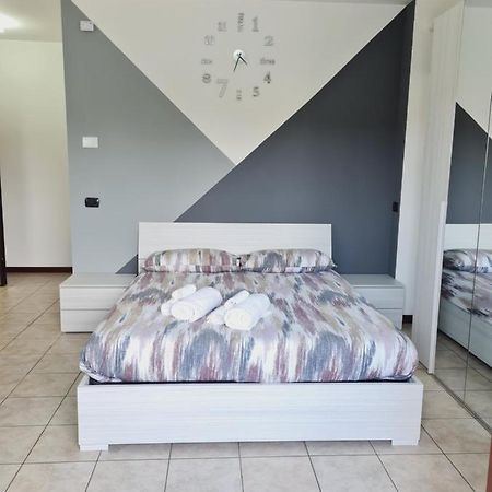 La Casa Di Ida Intero Appartamento 维杰瓦诺 外观 照片